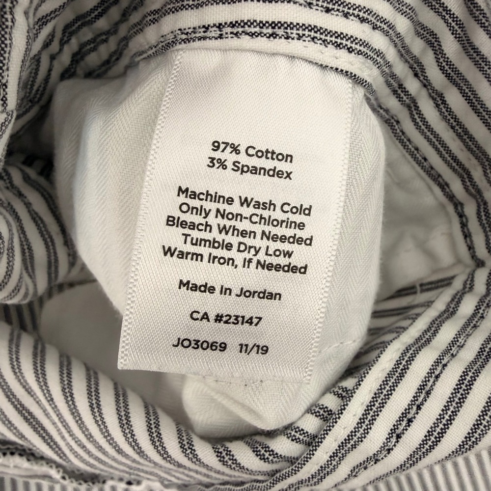 Talbots Perfect Shorts (16) Preppy Coastal Summer Black White Stripe Bermuda - Picture 10 of 12